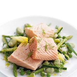 Steamed salmon with green vegetables | Philips Chef Recipes